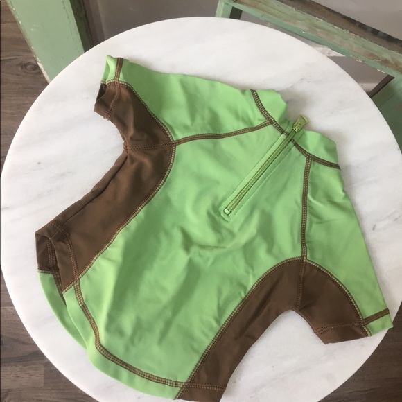 Gap rash guard/ swim shirt - Picture 4 of 5